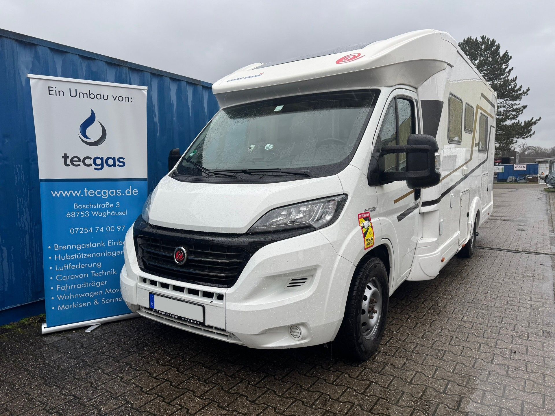 Weinsberg CaraCompact Wohnmobil mit Brenngastank von Tecgas.