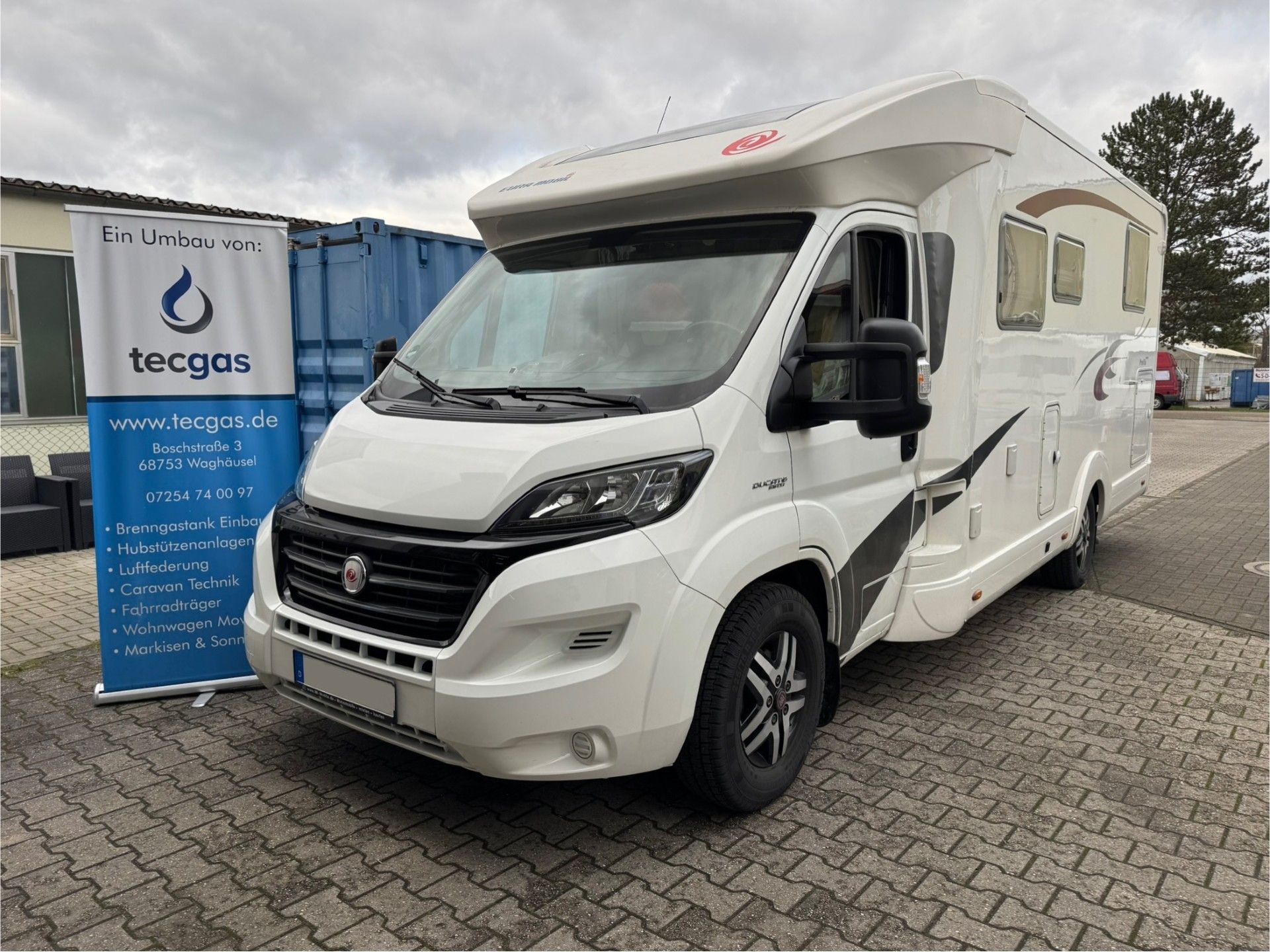 Weinsberg CaraCompact Wohnmobil mit Brenngastank von Tecgas.
