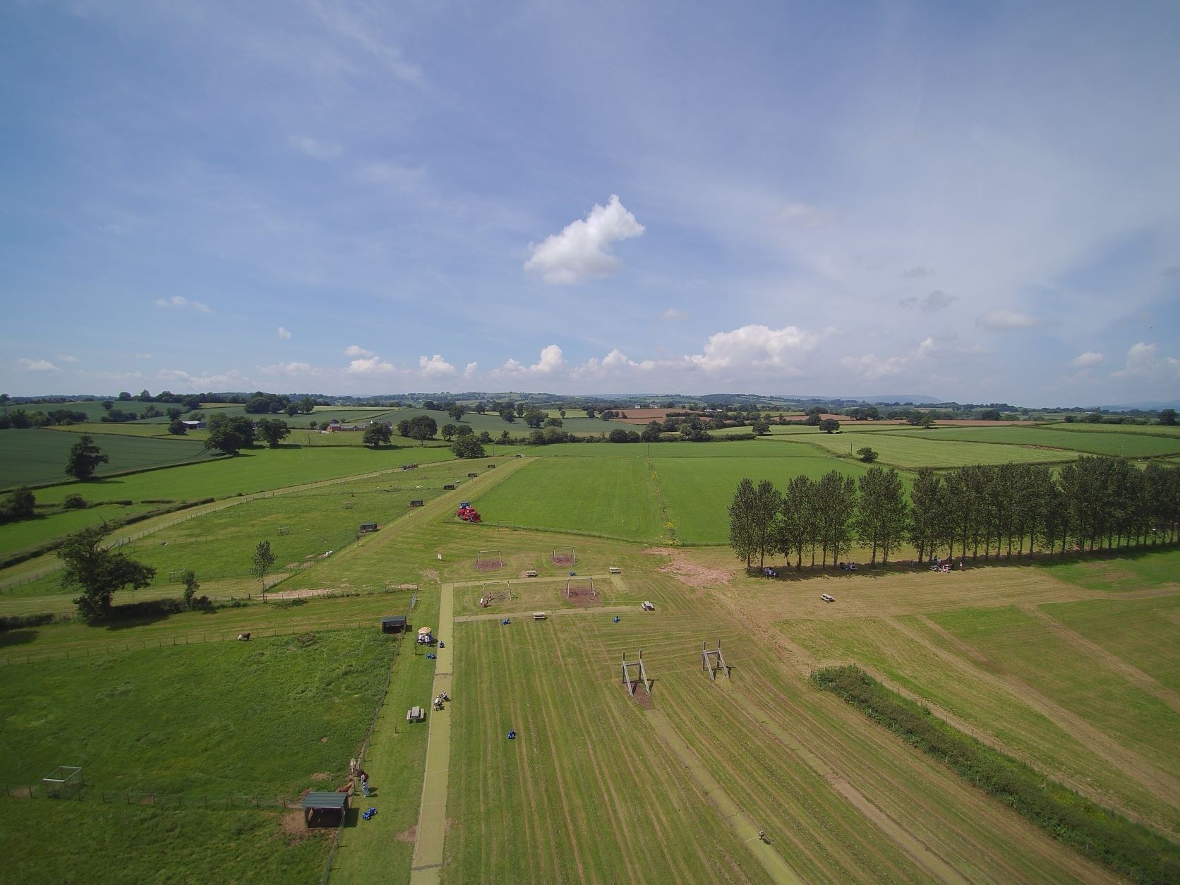 Local attractions. Call : 01989 720672 or 07568 940408, email: info@haywoodfarm.co.uk