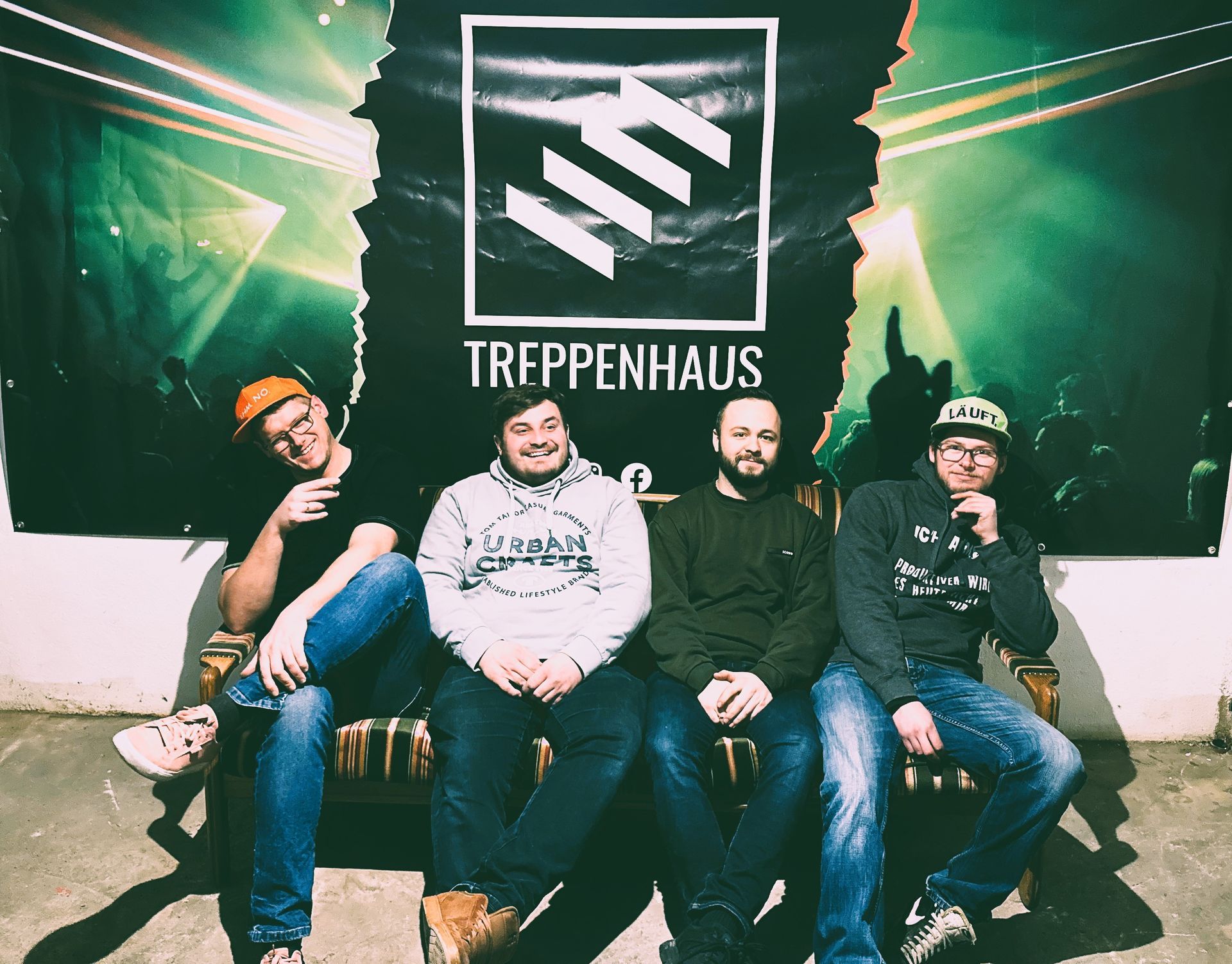 TREPPENHAUS Bandfoto Bandfoto Treppenhaus