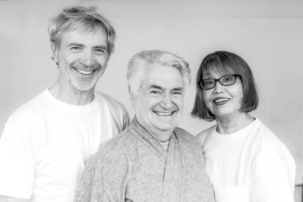 Roger MIREMONT, Michel JEANNE et Etsuko ADACHI (足立悦子)