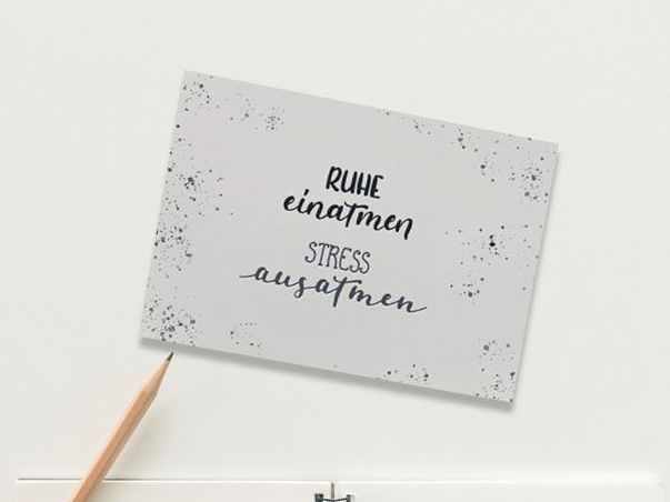 Postkarte Ruhe Stress Einatmen Ausatmen Handlettering Spruch