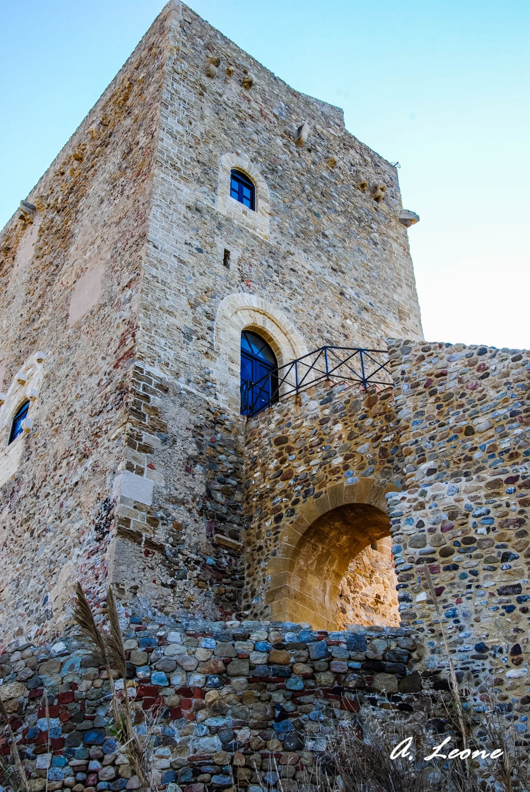 Castello di Roccella antica residenza dei Moncada di Monforte