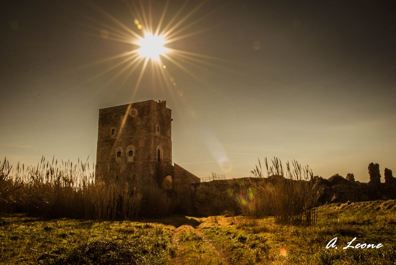 Castello di Roccella antica residenza dei Moncada di Monforte