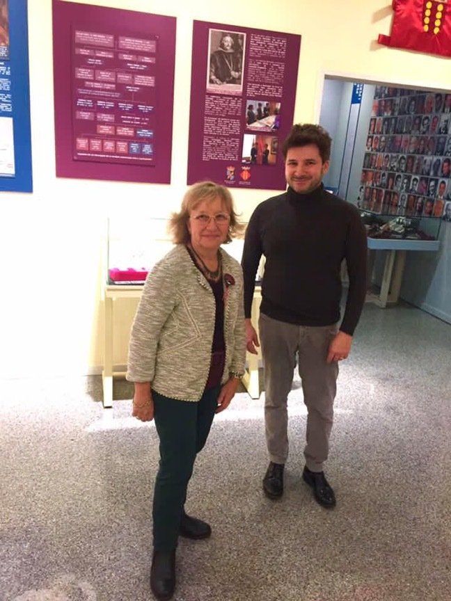 la direttrice del Museo de Montcada i Reixac con il dott. DANILO MONCADA ZARBO