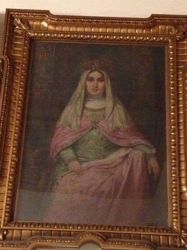 sua maestà la regina Elisenda de Montcada moglie del re Giacomo II d'Aragona re di Sicilia