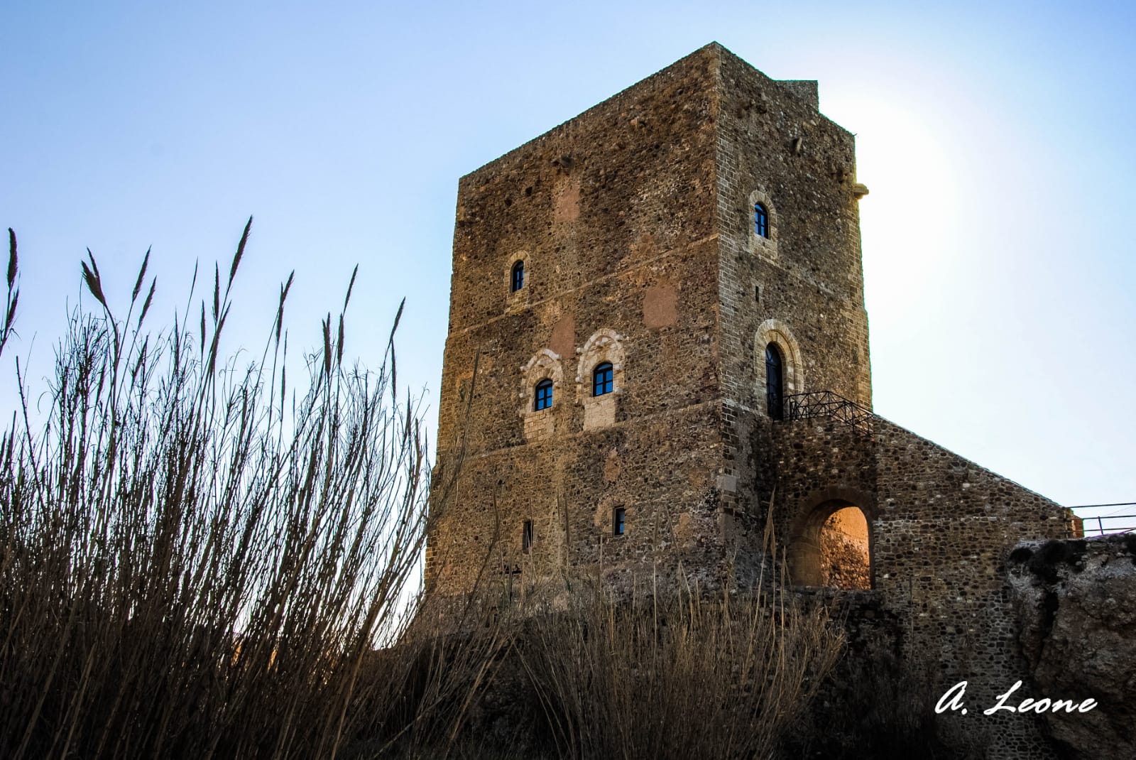 Castello di Roccella antica residenza dei Moncada di Monforte