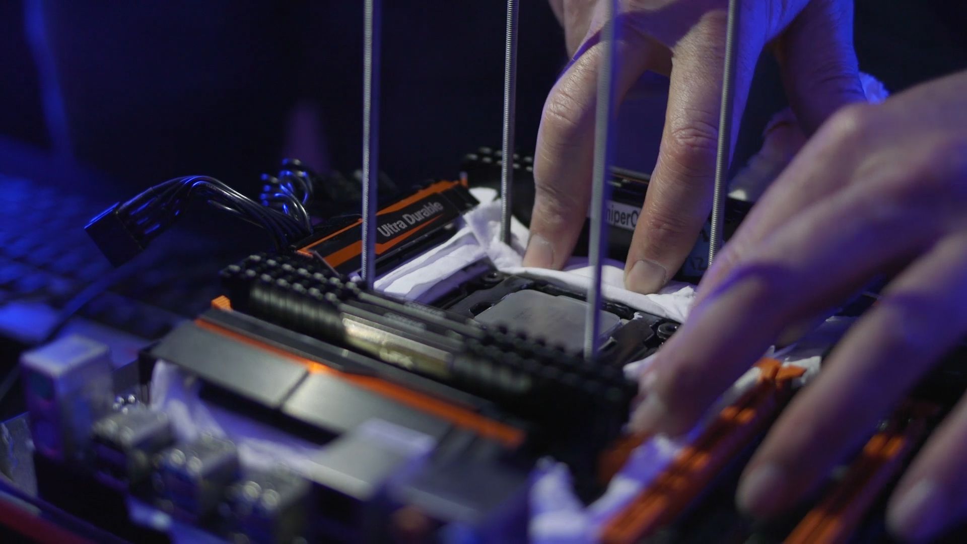 Componentes necesarios para hacer Overclocking a CPU