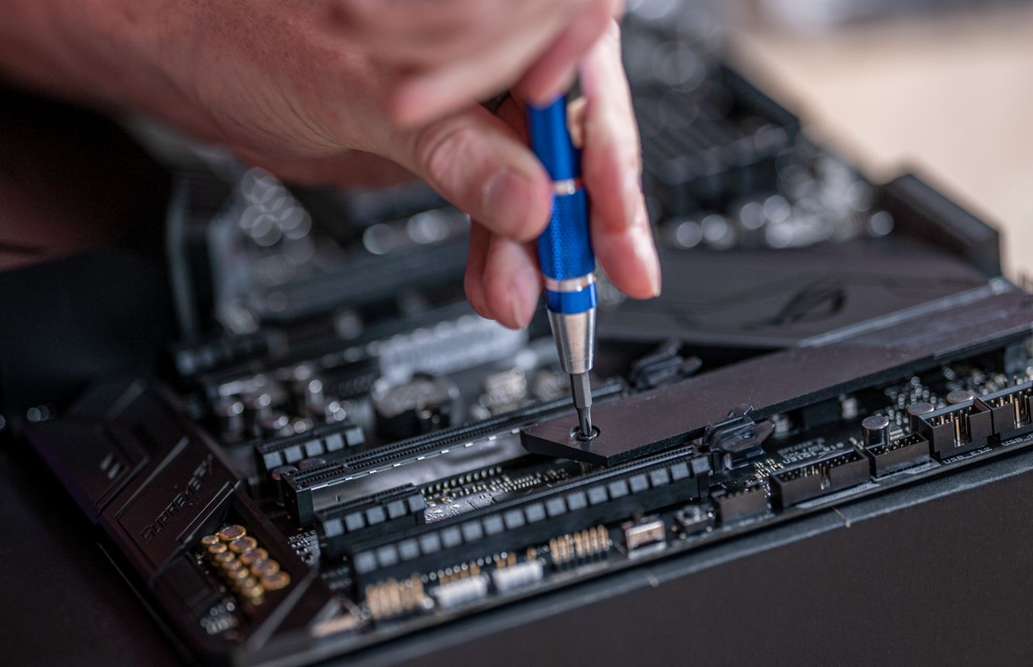 Ventajas y desventajas de armar una computadora