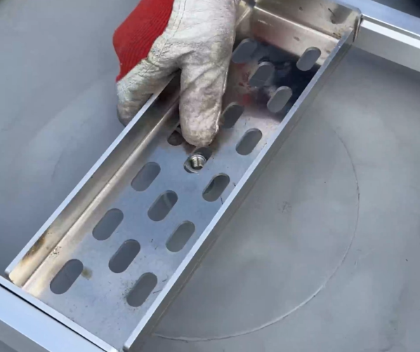 Photovoltaik auch bei geringer Dachtraglast sicher und effizient realisieren.