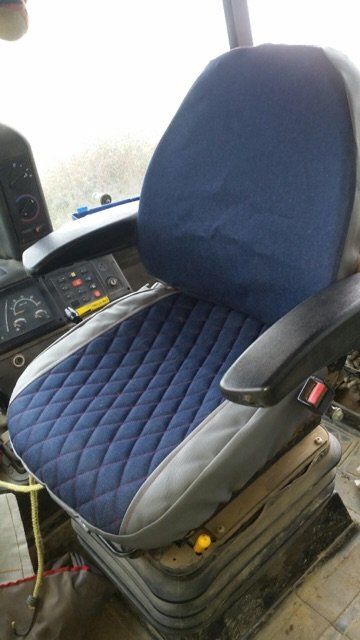 Housses Marchal - housses de sièges sur tractopelle Terex 970 Elite