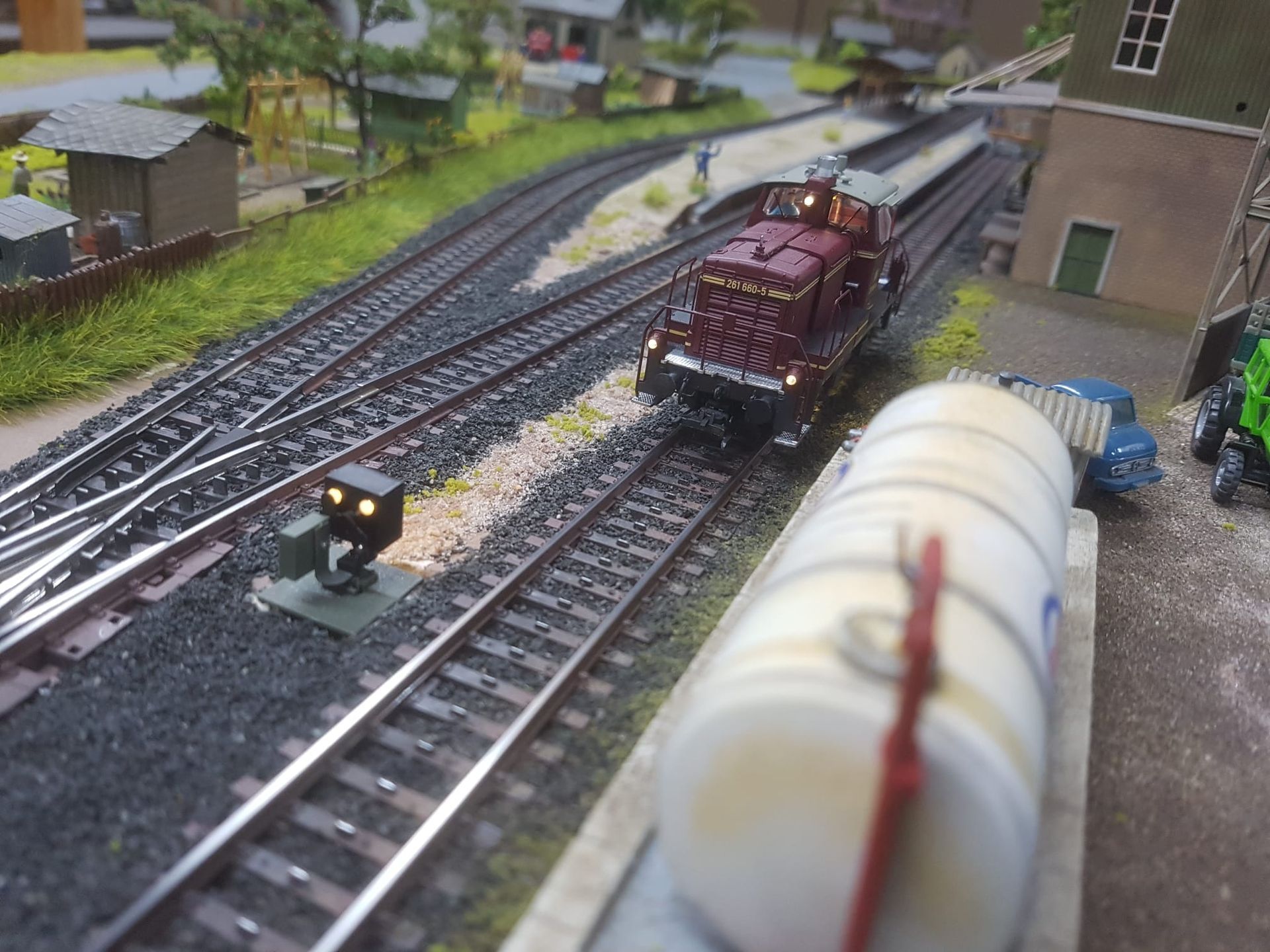 Eine ESU V60beim rangieren