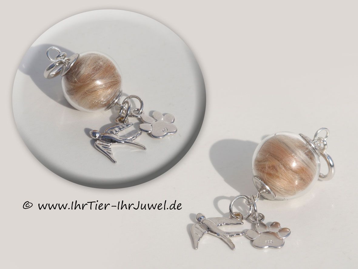 Tierhaarschmuck Glasperlencharms mit Hundehaaren Symbolschmuck Flügelschmuck