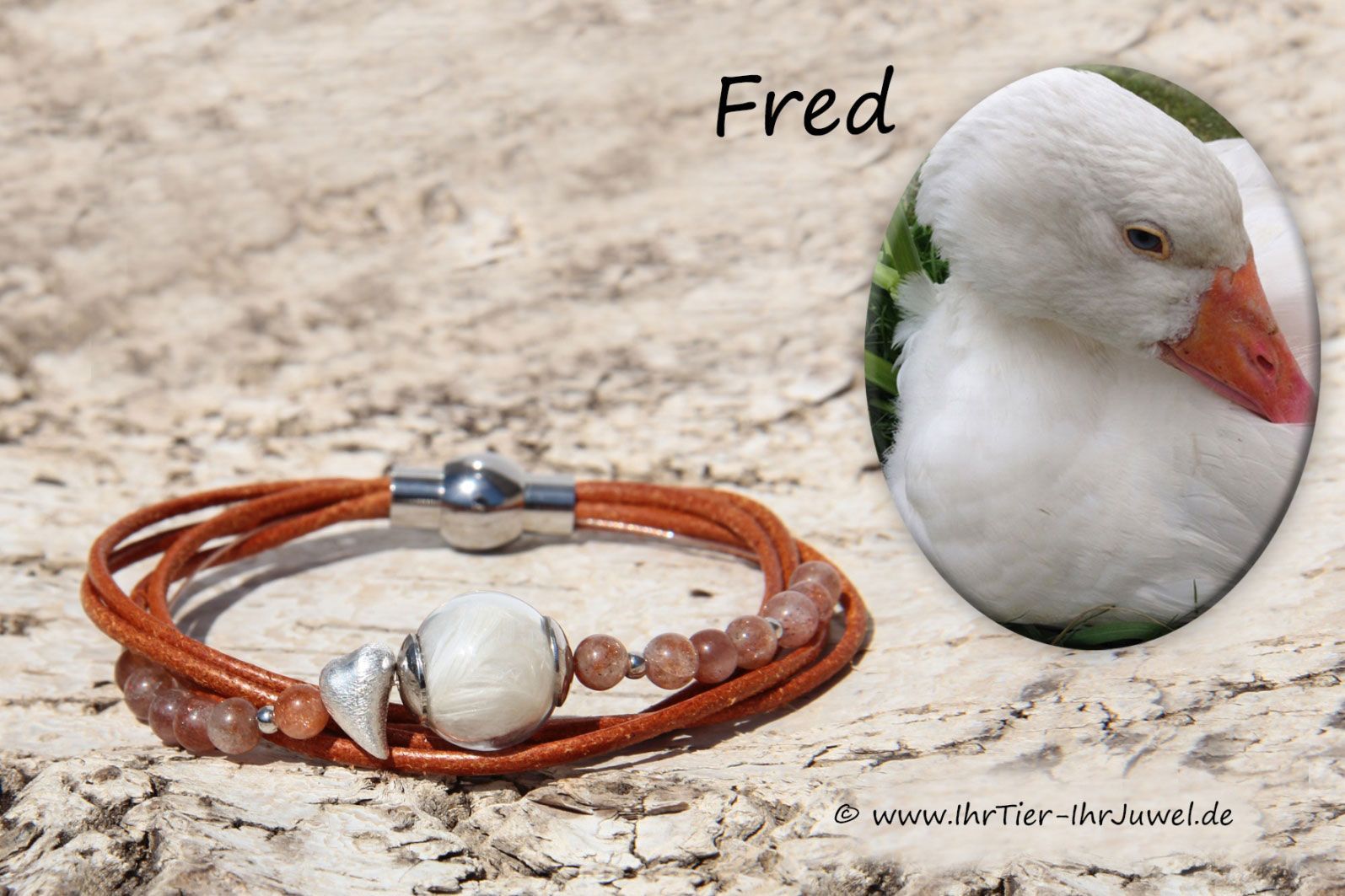 Schmuck mit Federn Armband mit Glasperle