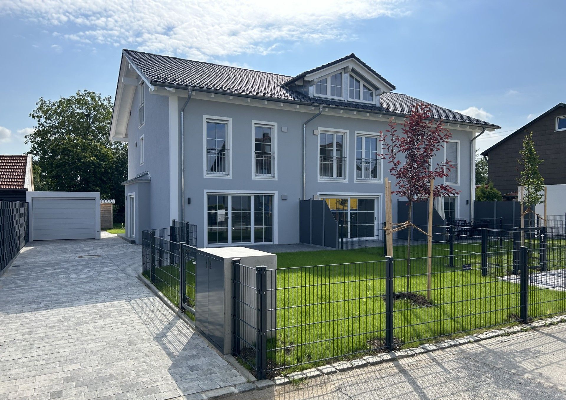 Verkauf Neubau Reihenhaus Parsdorf b. München