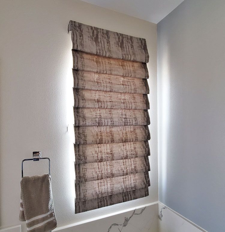 Soft Roman Shade Hobbled