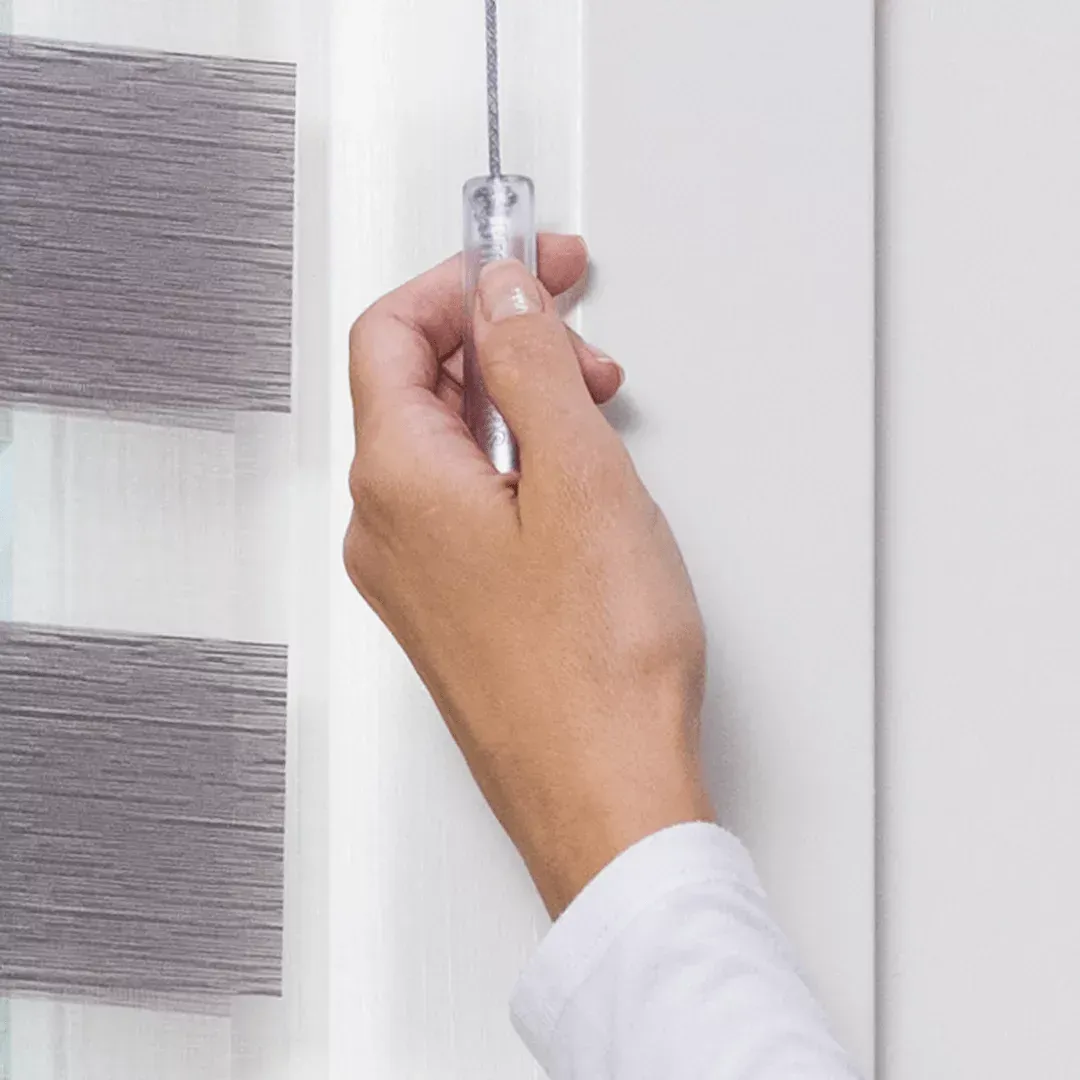 Hunter Douglas Banded zebra shades cord control options