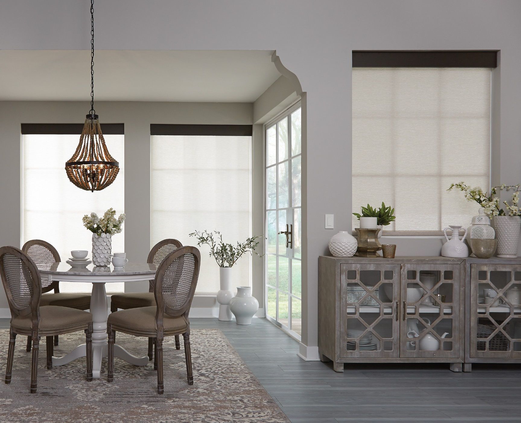 Lutron Sivoia QS Roller Shades dinning room