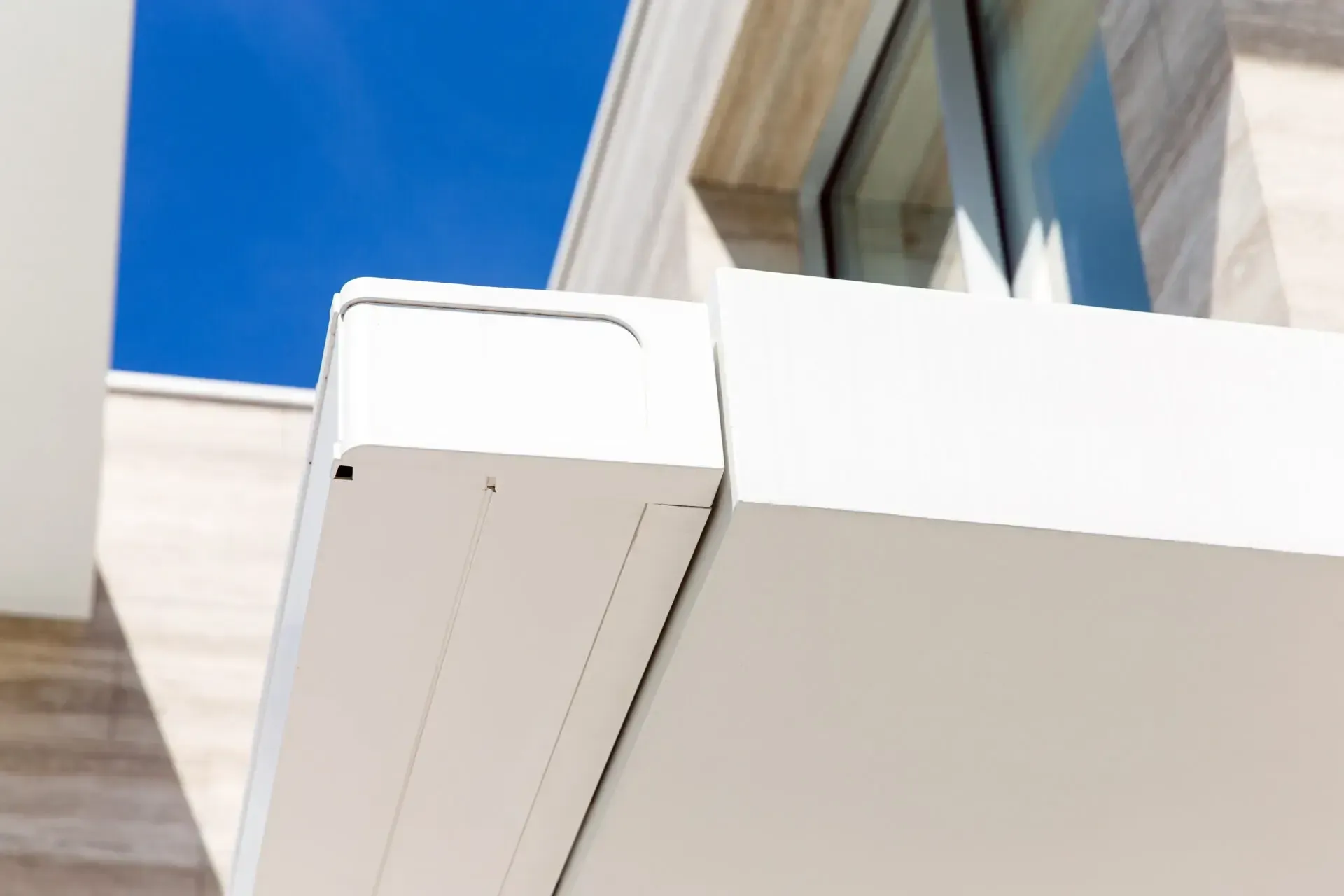 Qubica Flat Retractable Awning