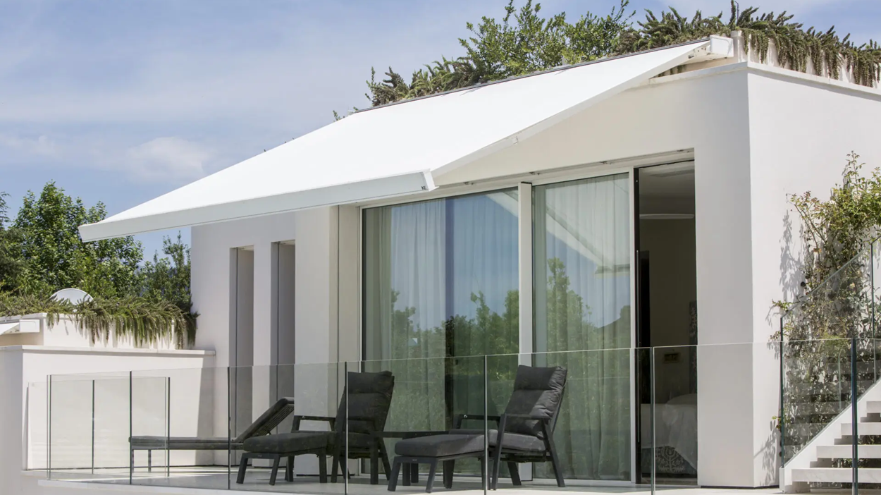 Qubica Flat Retractable Awning