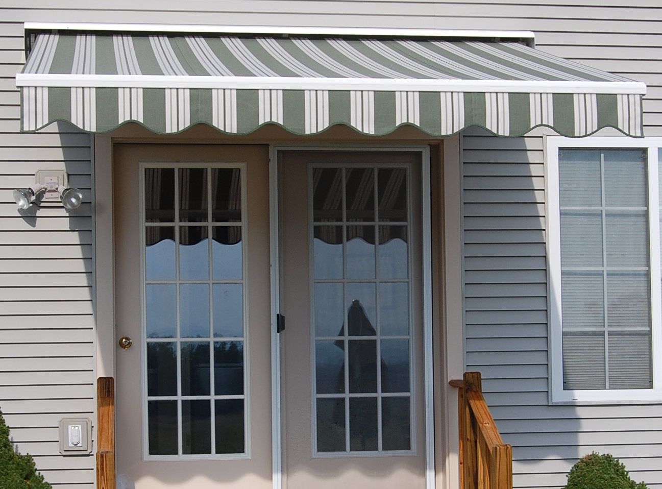 KE Durasol Regal Retractable Awning