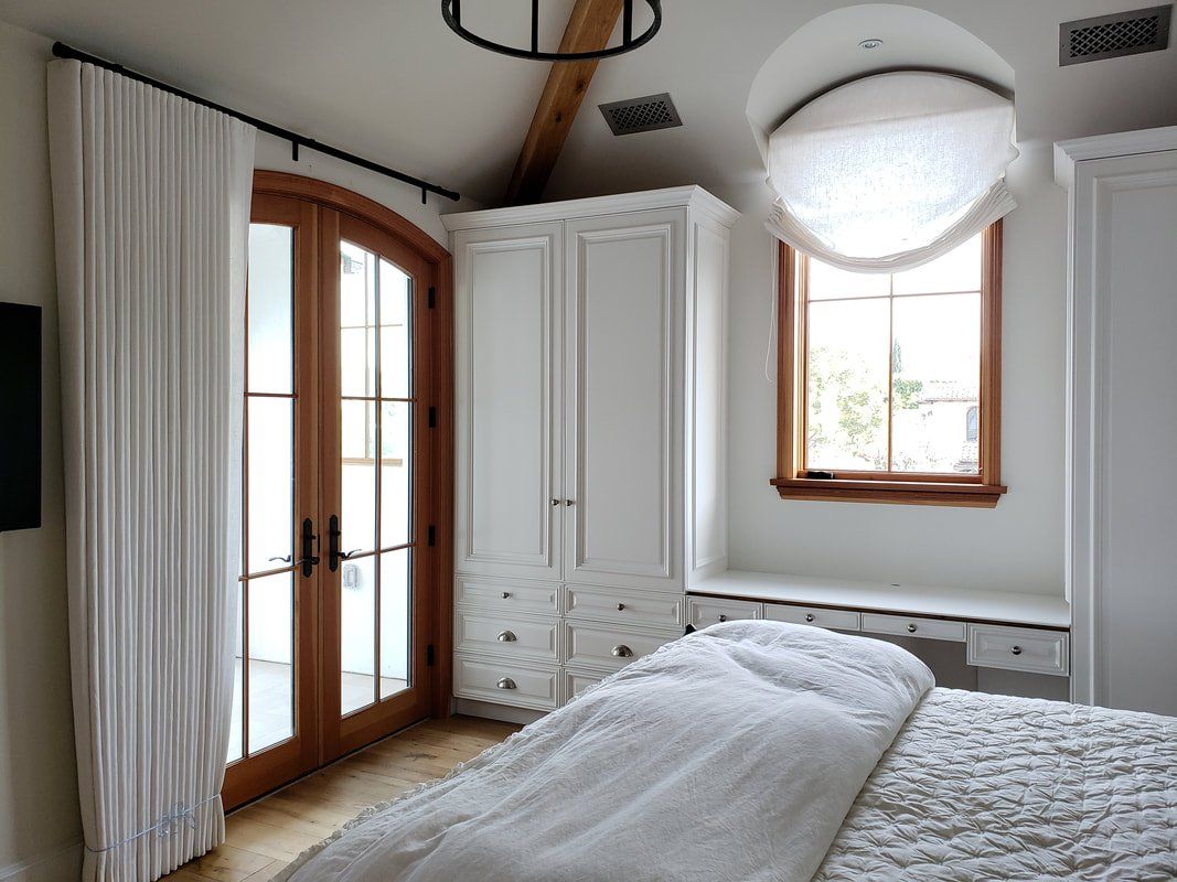 Ripple Fold Drapery - Bedroom - Farmhouse - White minimalist