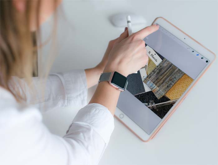 Free virtual design consultation with tablet in Costa Mesa