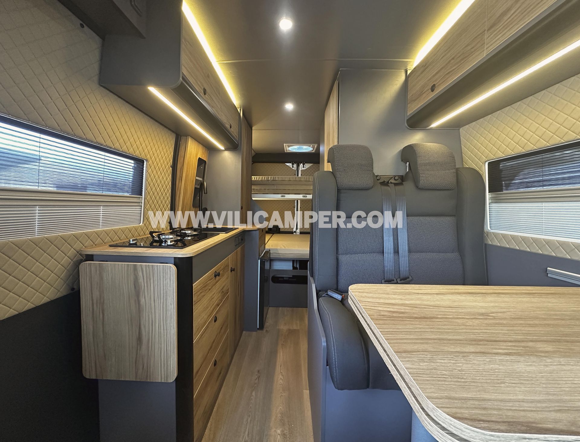 Ford Transit Van FT350 tracción total 4X4 Camperización Ford Transit Van 4x4