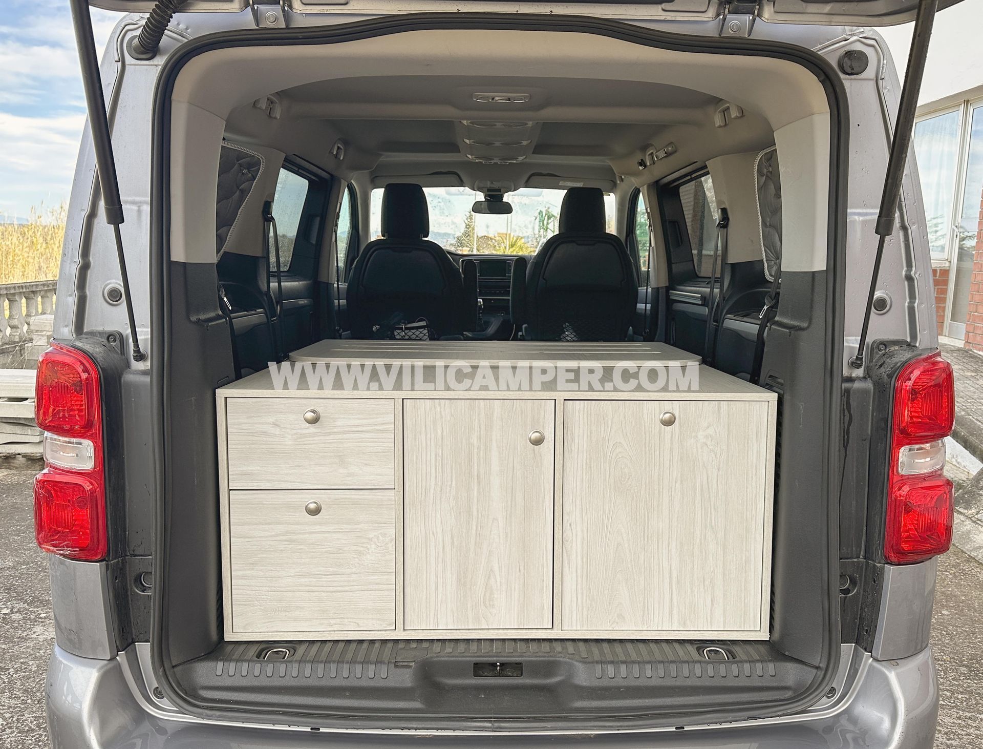 Ford Transit Van FT350 tracción total 4X4 Camperización Ford Transit Van 4x4