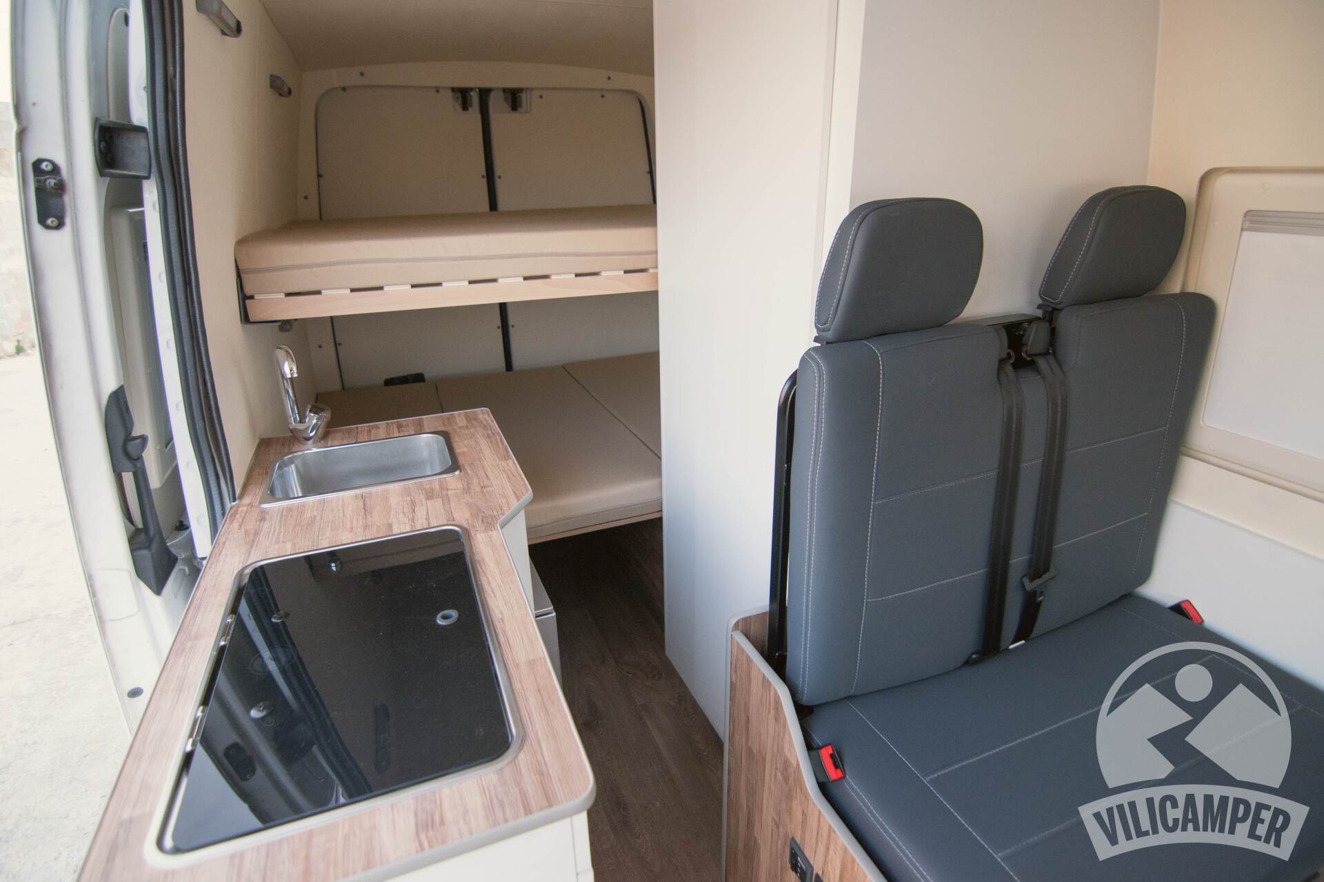 Mercedes Sprinter Camper Camperización Mercedes Sprinter 4 plazas