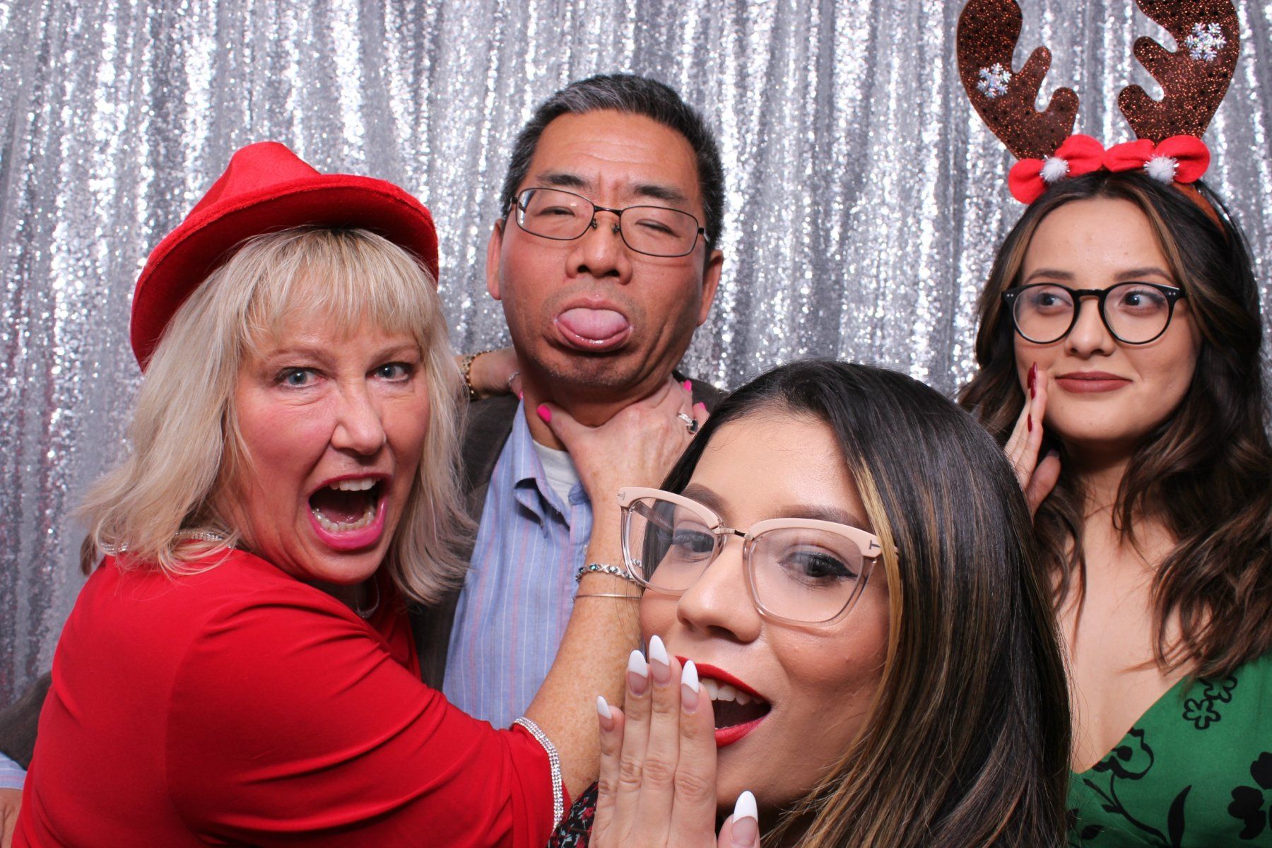 On Cue Photo Booth 103