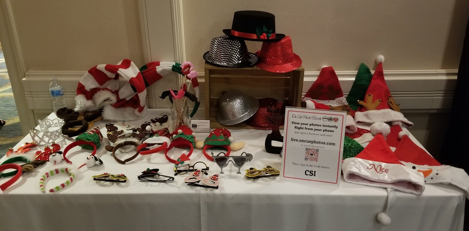 Prop Table On Cue Photo Booth Christmas