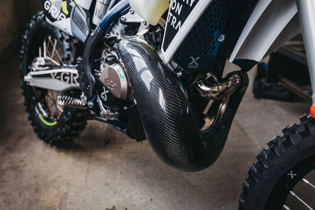 Protection injection x-grip