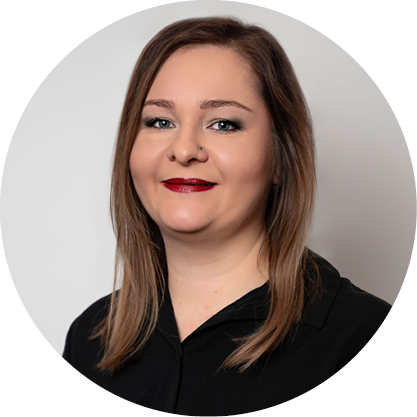 Sarah Engelmann (Top-Stylistin) Sarah Engelmann (Top-Stylistin)