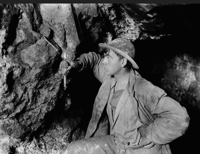 King Edward Mine Student Underground 1903