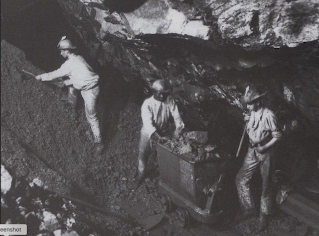 King Edward Mine Students Underground 1903