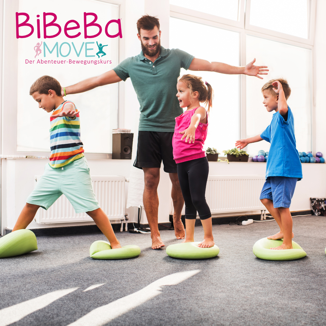 BiBeBa, Babykurs, Eltern-Kind-Kurs, Baby, Schwangerschaft, schwanger, Geburt, Wochenbett, Kleinkind, Fortbildung, Weiterbildung, Ausbildung, Kursleiter, Kursleiterin, Kursleitung, Familienbildung, Familienbegleitung, Familie, Mama, Papa, Eltern, Geschwister, Geschwisterkurs, Krabbelgruppe, Kinderturnen, Kinderkurs, Babymassage, Stillen, Fläschchen, Schlaf, Babyschlaf, Kinderschlaf, Beikost, Trotzphase, Wickeln, Geburtsvorbereitungskurs, BabySteps, PEKiP, Fabel, FamilySteps, MaxiSteps, Thekla, Blankasi, Wobbelturnen