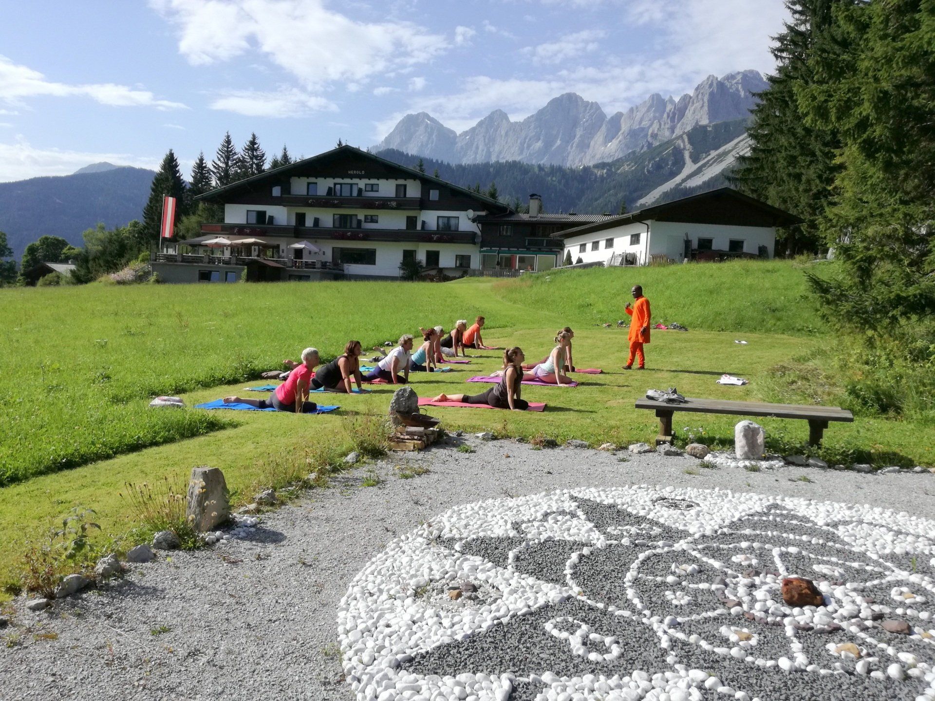 Yoga mit Senthil