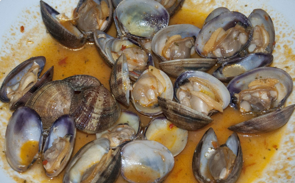 Almejas a la marinera