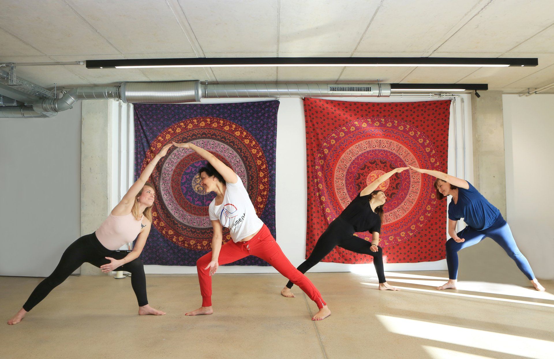 Yogakurse bei le moment, Workshop Meditation in Köln, Workshop Familienyoga in Köln