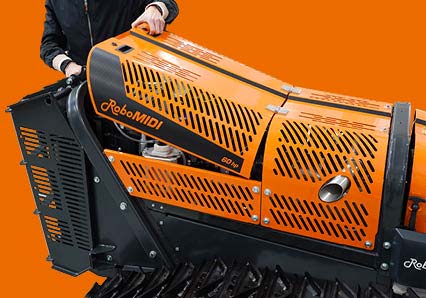 Engine compartment Easy to Check