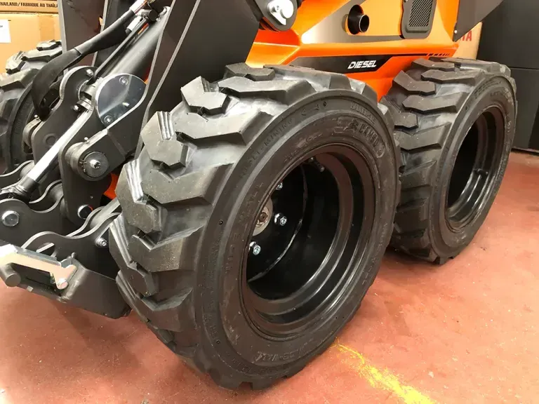 WorkyQuad SSQ15 D/RC skid steer