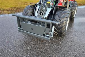Attachment coupling plate Euro/Trima/SMS with hydraulically operated locking pins Euro/Trima/SMS