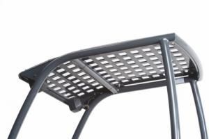 A 4-pillar protective arch with waterproof steel roof that protects the driver in case of the machine tilting over and against falling objects. Roll cage ROPS/FOPS