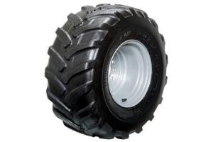 Durable, tractor patterned tire that can withstand heavy loads. Suitable for work on hard surfaces but also gives good traction on soft ground. Machine width 127 cm. Tire 320/60-12 TR