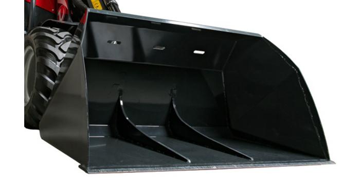 A bucket with great volume customized for lighter materials such as snow, soil, peat or wood chips. The buckets configuration with bent side plates and a draft angle towards the rear wall of the bucket guarantees a simple and complete emptying of the bucket with all kind of materials. The high upper edge of the bucket does that transported material doesn’t fall backwards. The reinforced cutting edge on the bucket can handle very tough handling. Light material bucket (105 cm)