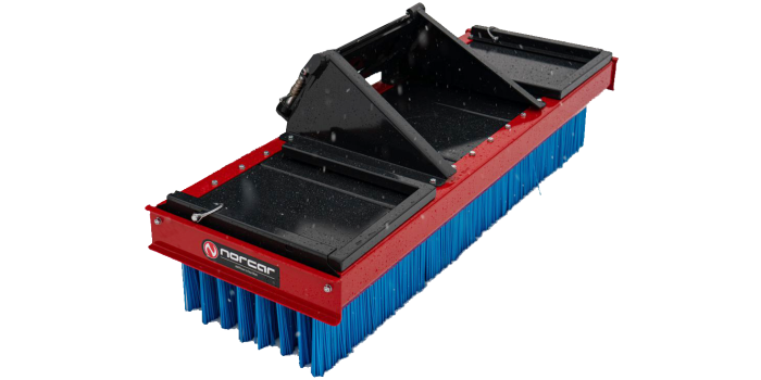 8 rows polypropylene brush for use on snow, dirt and sand. Built in support stand for easy storage and maintenance. Replace of brush rows made really easy. Norcar 755xc - Push Broom 150 cm