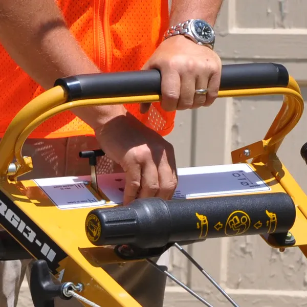 Operator Presence Bar