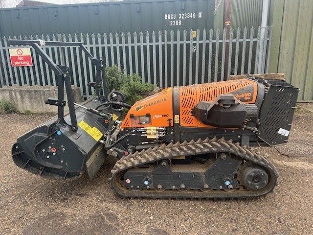 Used RoboEVO with swinging Hammers
