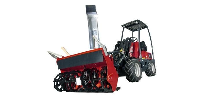 Effective and durable two-stage snowblower Norcar snow blowers are equipped with hydraulic controls for discharge chute rotation and throwing angle. Control of the attachment requires the loader to be equipped with extra hydraulic outtake in front (4 and 5). A control panel for alternating between rotation and throwing angle is included. This can be controlled directly from the joystick and the functions are alternated from the panel.  Two-stage snowblower Intake height 700 mm Reinforced frame Driven by hydraulic gerotor motor Norcar mounting plate Cast iron gearbox 400 mm auger with icebreaker 400 mm second stage impeller Hydraulic chute rotation Hydraulic chute deflector adjustment Snow Blower 1200G